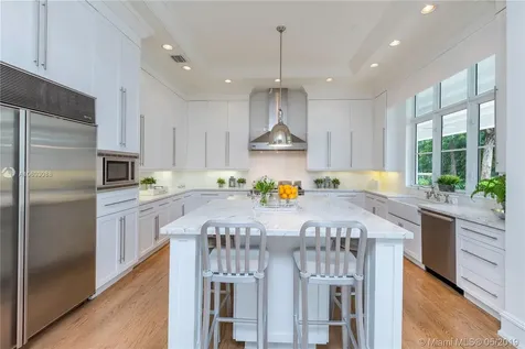 9001 Banyan Drive Miami FL 33156