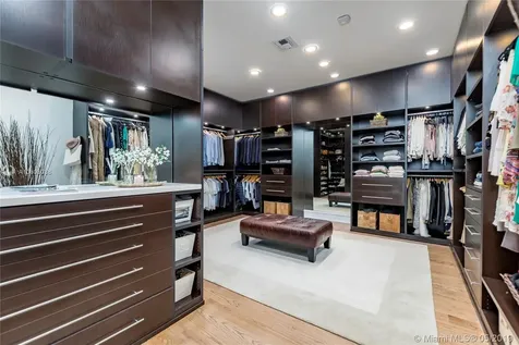 9001 Banyan Drive Miami FL 33156