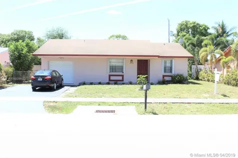 2041 NE 2nd Avenue Pompano Beach FL 33060