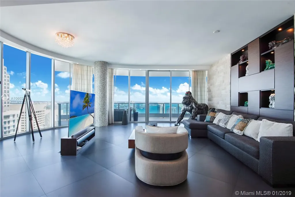 200 Biscayne Boulevard Way Miami FL 33131