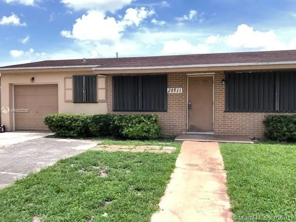 20911 NW 30th Avenue Miami Gardens FL 33056