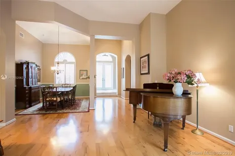 1537 Lantana Court Weston FL 33326