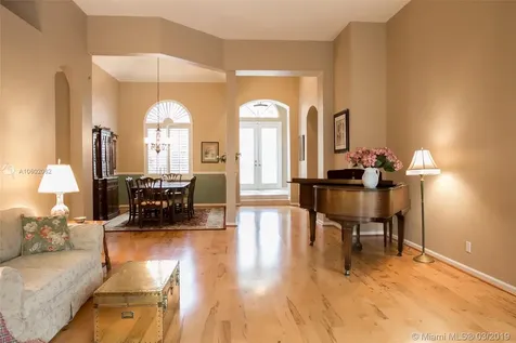 1537 Lantana Court Weston FL 33326