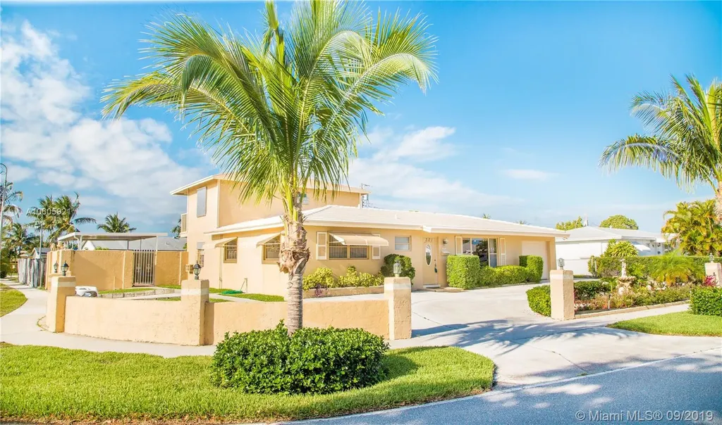301 W 22nd Street Riviera Beach FL 33404