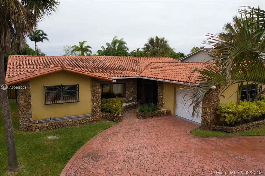 9975 SW 31st Terrace Miami FL 33165