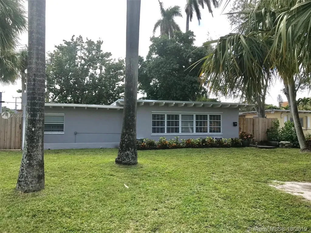 1590 NE 128th Street North Miami FL 33161