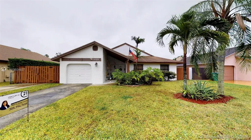 6689 SW 156th Court Miami FL 33193