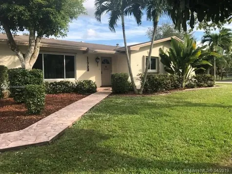 11723 SW 102nd Court Miami FL 33176