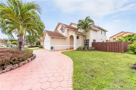 15326 SW 53rd Terrace Miami FL 33185