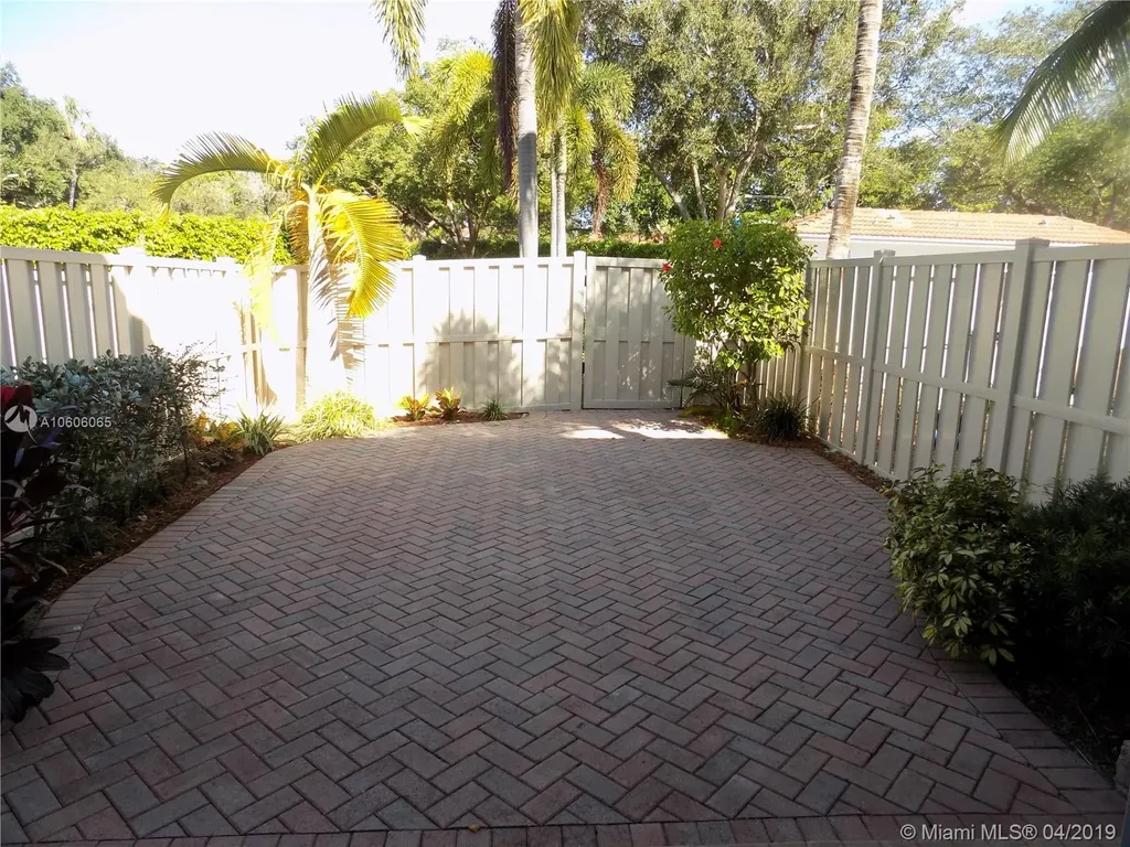 4086 W Palm Aire Drive Pompano Beach FL 33069