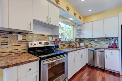 9033 Garland Avenue Surfside FL 33154