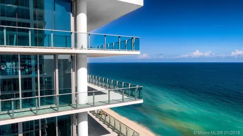 6901 Collins Avenue Miami Beach FL 33141
