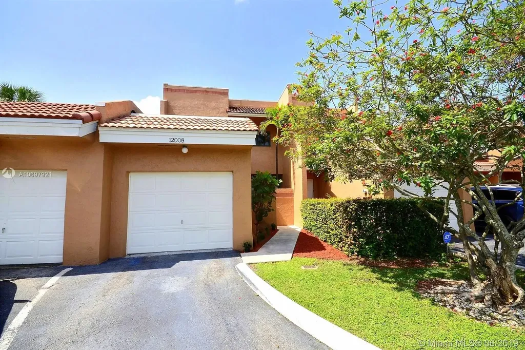 12008 S Las Palmas Drive Pembroke Pines FL 33025