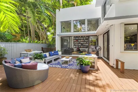 4002 Kumquat Avenue Miami FL 33133