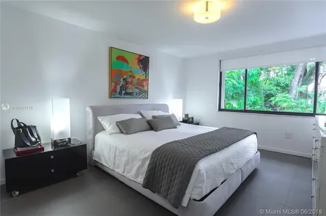 4002 Kumquat Avenue Miami FL 33133