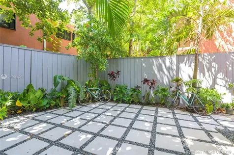 4002 Kumquat Avenue Miami FL 33133