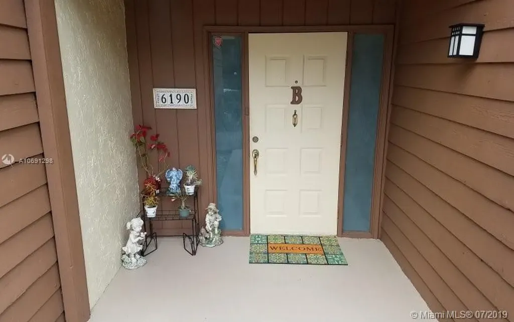 6190 Laurel Lane Tamarac FL 33319