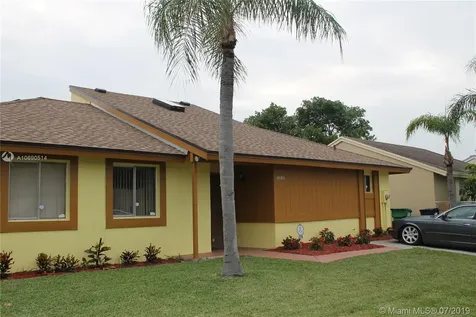 20946 SW 122nd Court Miami FL 33177