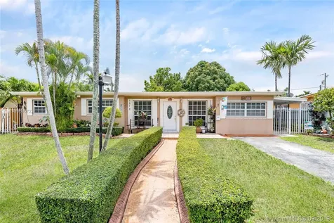 1570 W 58th Street Hialeah FL 33012