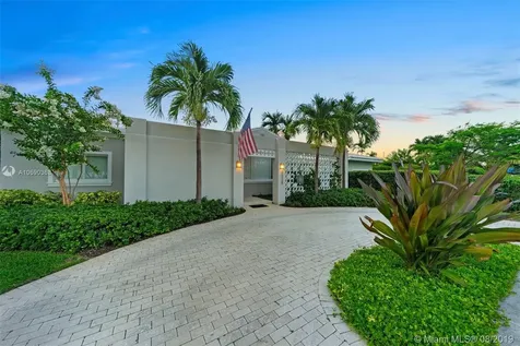 7525 Hispanola Avenue North Bay Village FL 33141