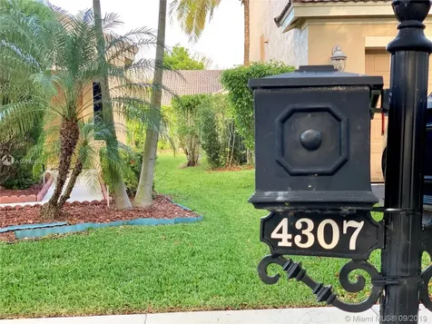 4307 Greenbriar Lane Weston FL 33331