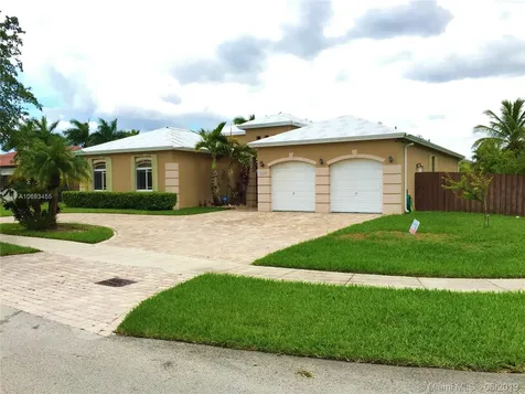 13234 SW 204th Street Miami FL 33177
