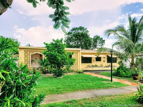 4921 NW 11th Street Lauderhill FL 33313