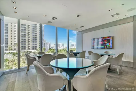 17475 Collins Avenue Sunny Isles Beach FL 33160