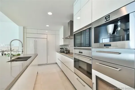 17475 Collins Avenue Sunny Isles Beach FL 33160
