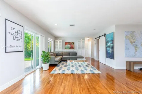 981 Raven Avenue Miami Springs FL 33166