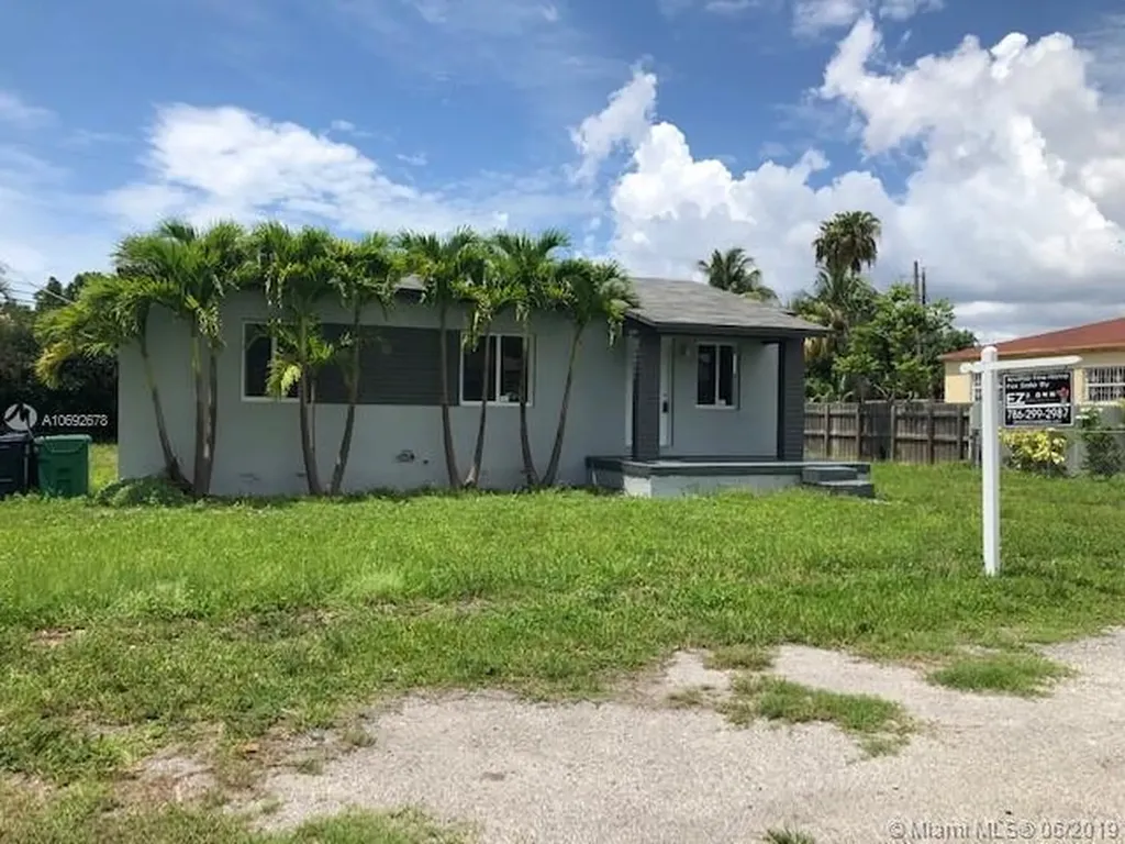 7310 SW 17th Terrace Miami FL 33155