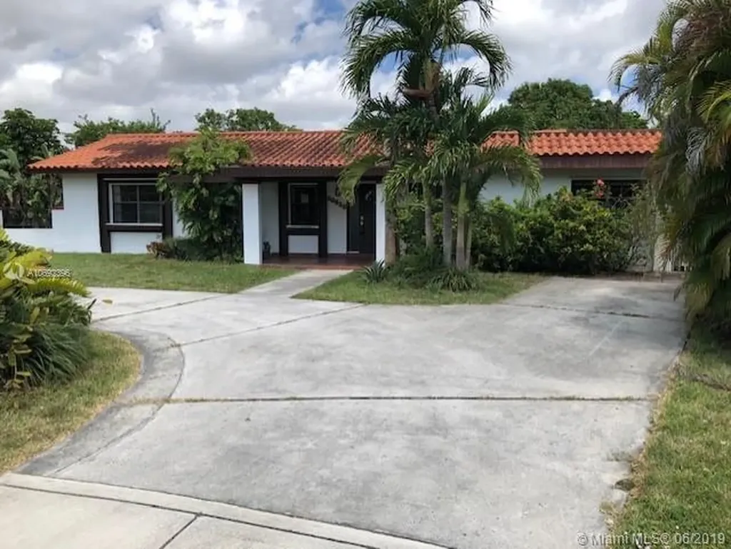 10035 SW 49th Street Miami FL 33165