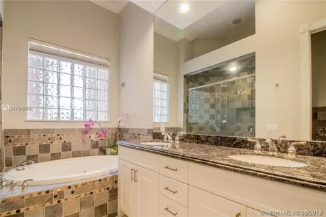 1466 Breakwater Terrace Hollywood FL 33019