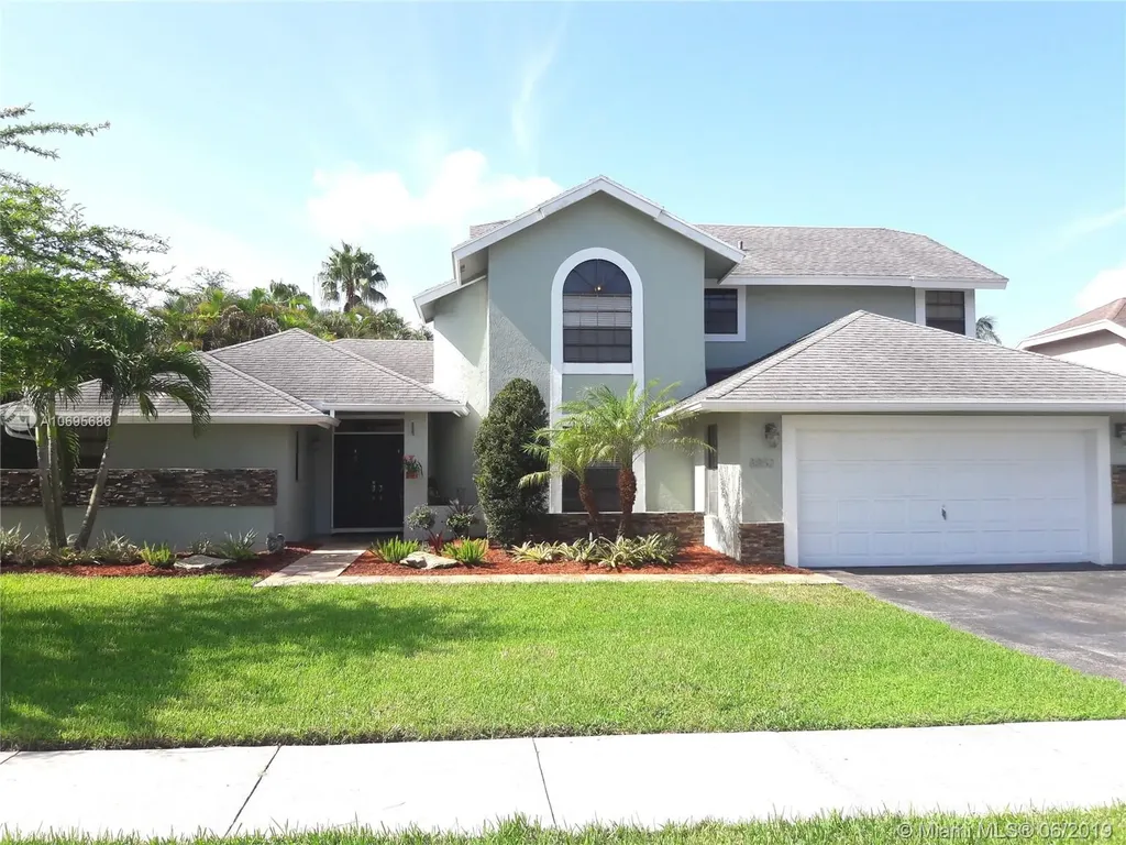 8852 SW 57th Court Cooper City FL 33328