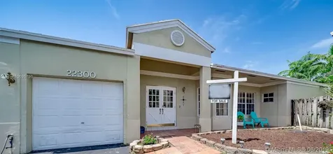 22300 SW 99th Avenue Cutler Bay FL 33190