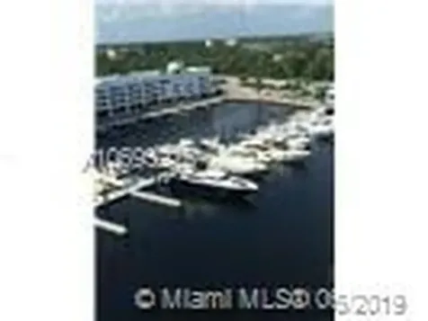 17301 Biscayne Aventura FL 33160