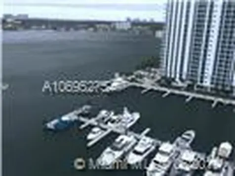 17301 Biscayne Aventura FL 33160