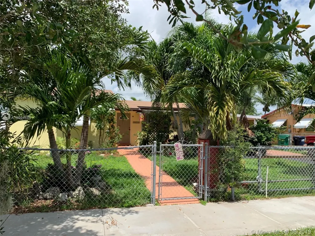 20230 SW 105th Avenue Cutler Bay FL 33189