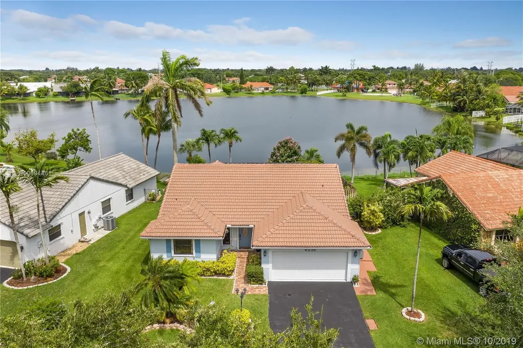 6235 Hawkes Bluff Avenue Davie FL 33331