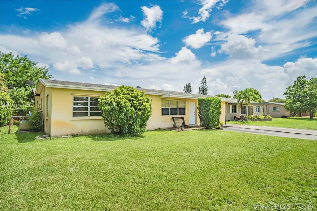 7140 SW 10th Street Pembroke Pines FL 33023