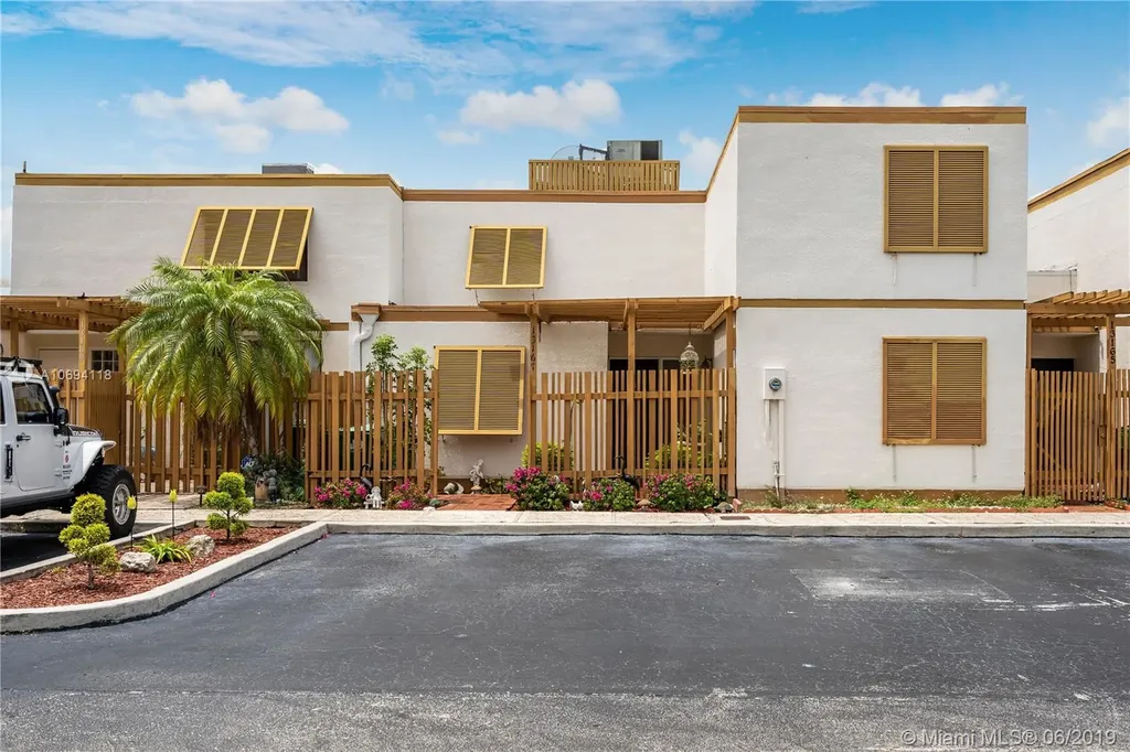 13167 SW 11th Lane Circle Miami FL 33184