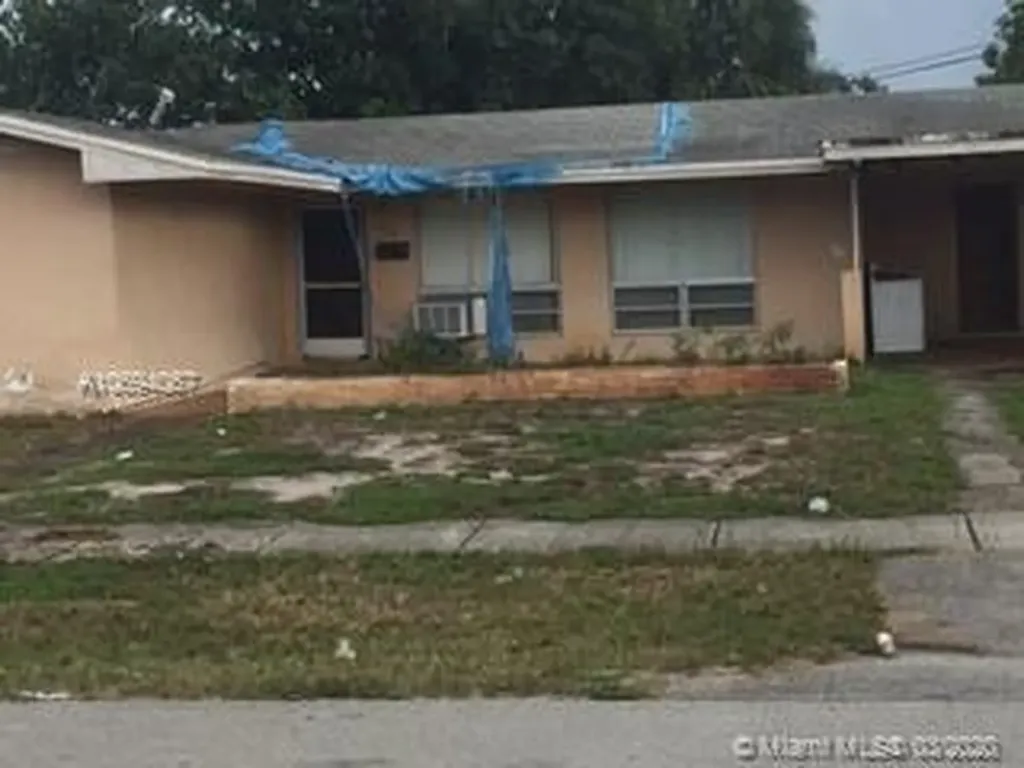 3850 NW 7th Street Lauderhill FL 33311