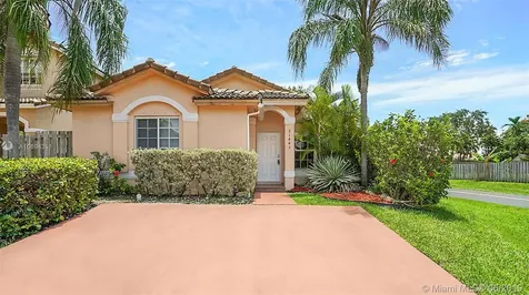 21445 SW 88th Place Cutler Bay FL 33189