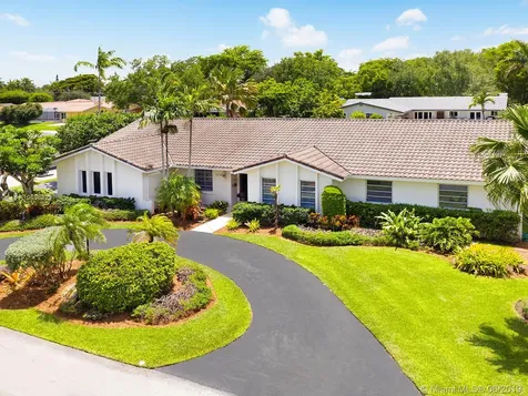12120 SW 70th Court Pinecrest FL 33156