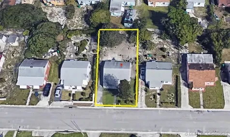 632 W 3rd Street Riviera Beach FL 33404