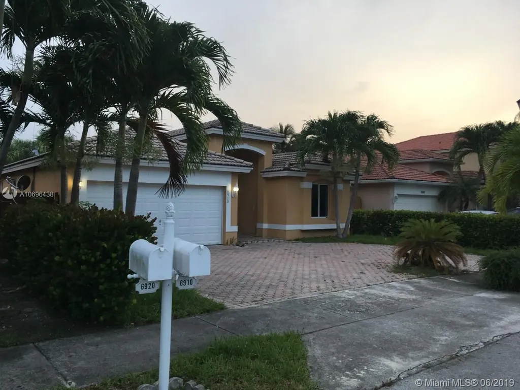6910 SW 163rd Place Miami FL 33193