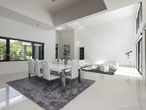 10500 SW 69th Avenue Pinecrest FL 33156