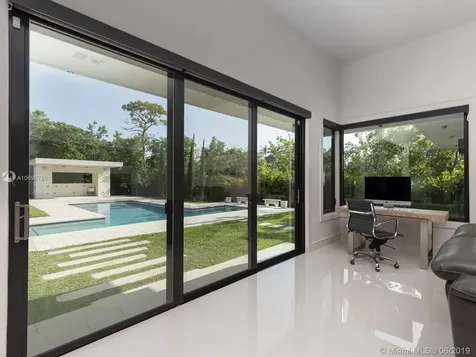 10500 SW 69th Avenue Pinecrest FL 33156