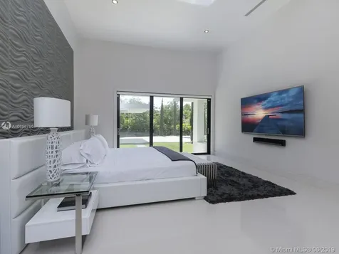 10500 SW 69th Avenue Pinecrest FL 33156