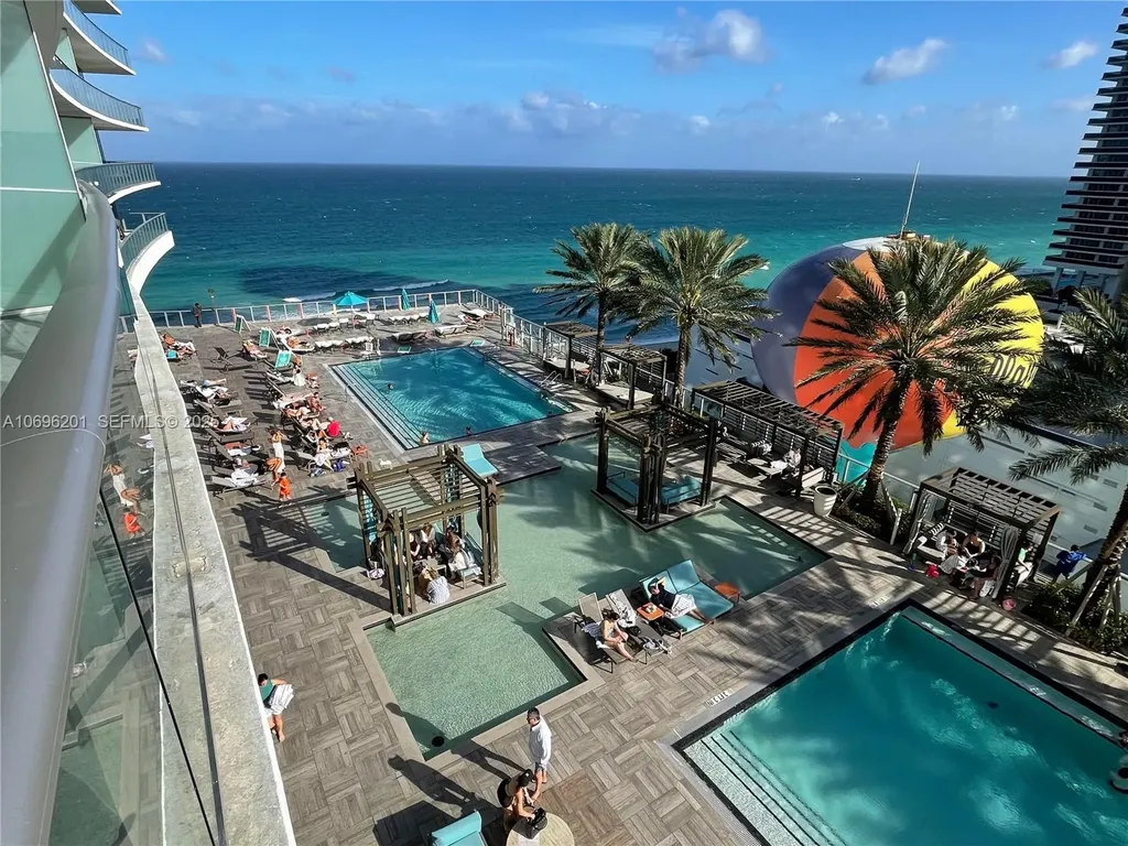 4111 S Ocean Drive Hollywood FL 33019